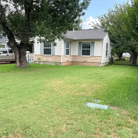 2101 14th Ave, Mineral Wells, TX 76067