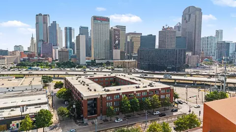 2502 Live Oak St #338, Dallas, TX 75204