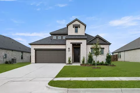 121 Trinity St, Grandview, TX 76050