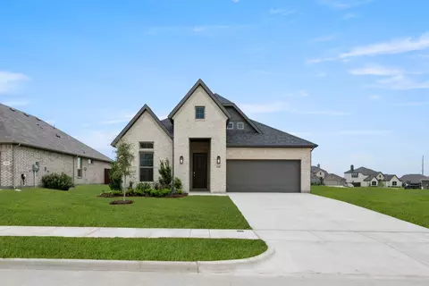 128 Trinity St, Grandview, TX 76050