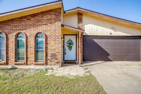 1409 Whittenburg Dr, Fort Worth, TX 76134