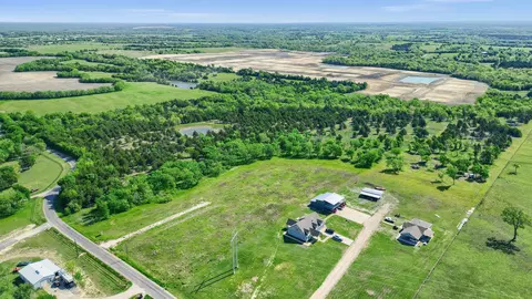 2554 Bennett Rd, Howe, TX 75459 photo 4