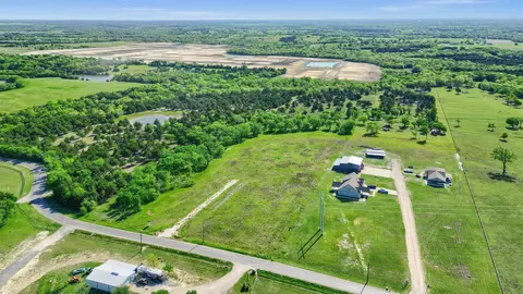 2554 Bennett Rd, Howe, TX 75459 photo 3
