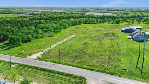 2554 Bennett Rd, Howe, TX 75459 photo 5