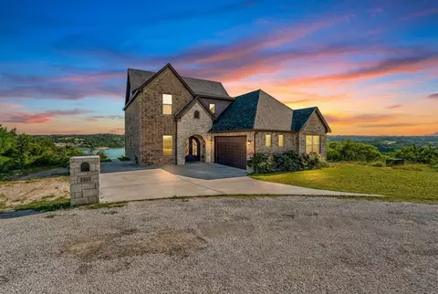 2350 Lakeside Dr, Bluff Dale, TX 76433