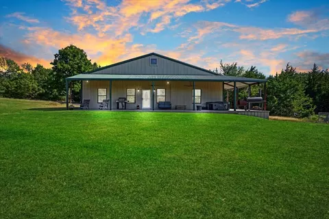 2898 County Road 4720, Leonard, TX 75452