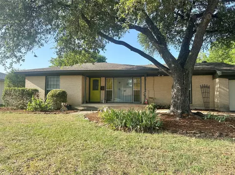 1317 Linden Dr, Denton, TX 76201