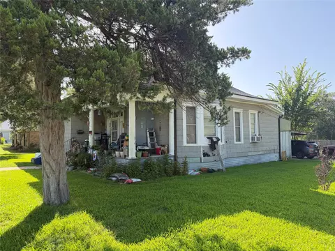 1002 E Texas Ave, Mart, TX 76664 photo 2