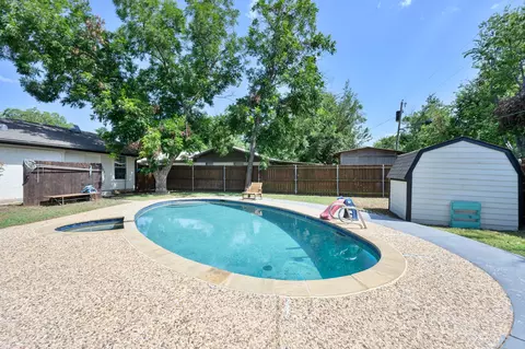 1702 SE 22nd Ave, Mineral Wells, TX 76067
