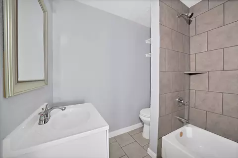 Bath - 809 Hackamore St, White Settlement, TX 76108 photo 3 of 3