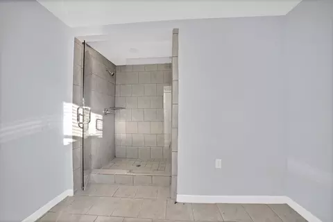 Bath - 809 Hackamore St, White Settlement, TX 76108 photo 2 of 3