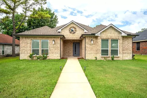 339 S Stewart Ave, Lancaster, TX 75146