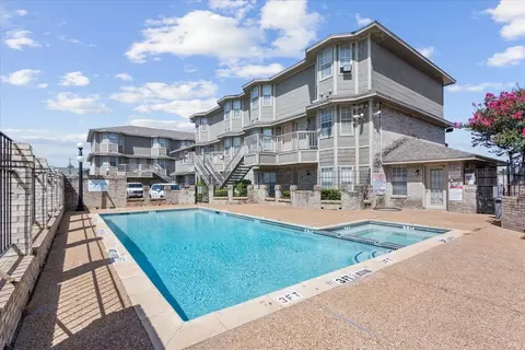 1325 Speight Ave, Waco, TX 76706
