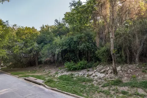 3721 Black Canyon Rd, Fort Worth, TX 76109