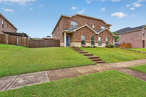 1933 Timber Oaks Dr, Garland, TX 75040