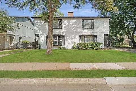 2904 S Fielder Rd, Arlington, TX 76015