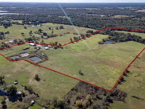 765 Rs County Road 3410, Emory, TX 75440