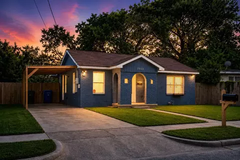 Exterior - 1101 E Sunset St, Waco, TX 76704 photo 2 of 5