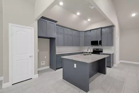 Kitchen - 407 E Willingham St, Cleburne, TX 76031 photo 2 of 5
