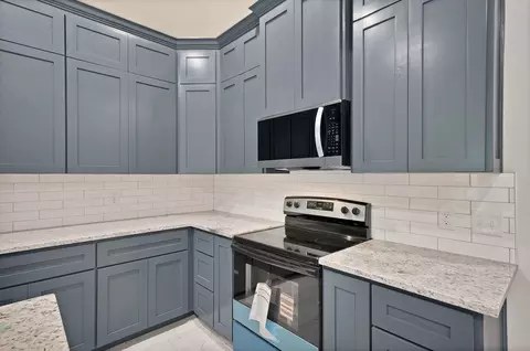 Kitchen - 407 E Willingham St, Cleburne, TX 76031 photo 4 of 5