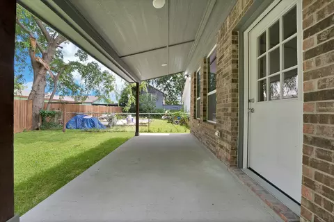 Exterior - 407 E Willingham St, Cleburne, TX 76031 photo 9 of 9