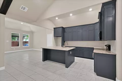 Other - 407 E Willingham St, Cleburne, TX 76031 photo 3 of 7