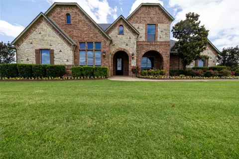 2722 W Alamosa Dr, Terrell, TX 75160