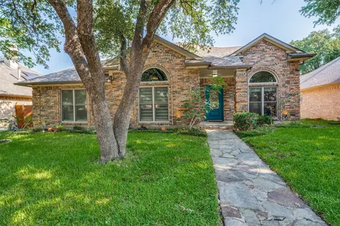 755 Red River Trl, Irving, TX 75063