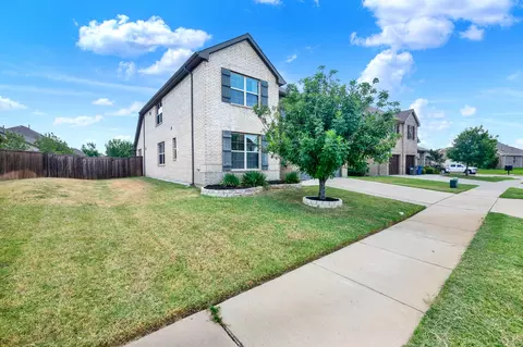Exterior - 4534 Kipling Ave, Aubrey, TX 76227 photo 3 of 9