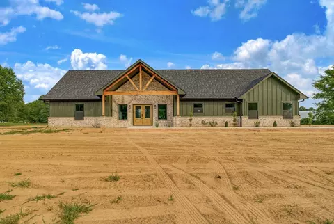 829 Private Road 44005, Blossom, TX 75416