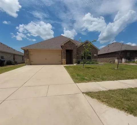 205 Longhorn Pass, Caddo Mills, TX 75135