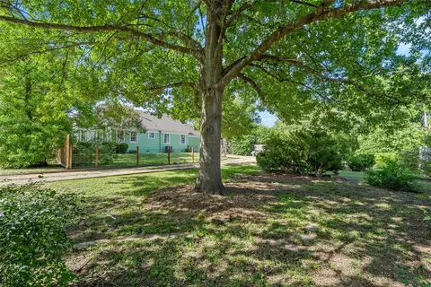 Exterior - 2730 Live Oak Ave, Waco, TX 76708 photo 6 of 8