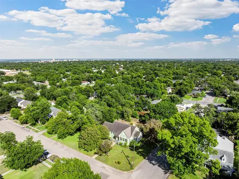View/Area - 2730 Live Oak Ave, Waco, TX 76708 photo 1 of 1