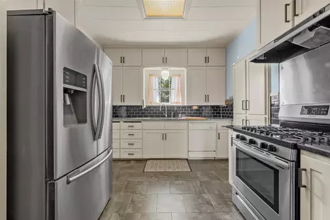 Kitchen - 2730 Live Oak Ave, Waco, TX 76708 photo 1 of 3
