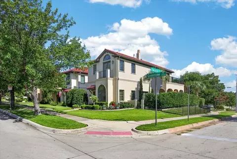 3700 Crestline Rd, Fort Worth, TX 76107