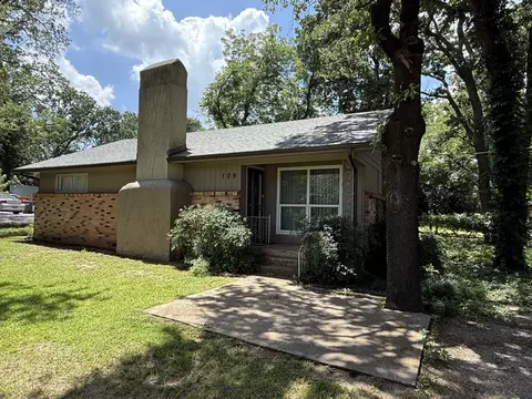 109 Churchill Ln, Pottsboro, TX 75076