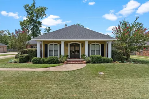2360 Fernbrook Dr, Shreveport, LA 71118