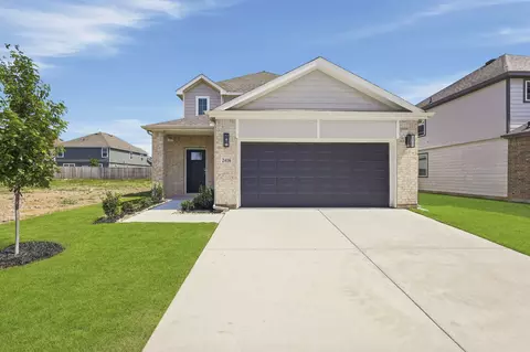2416 Southern Magnolia Dr, Fort Worth, TX 76123