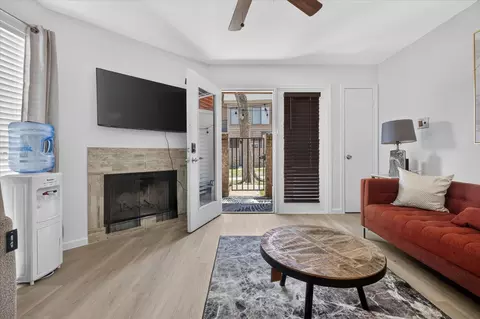 9805 Walnut St #112, Dallas, TX 75243