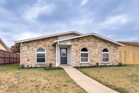 2909 Flagstone Dr, Garland, TX 75044