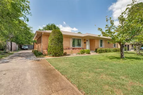 129 Aspen St, Lancaster, TX 75134
