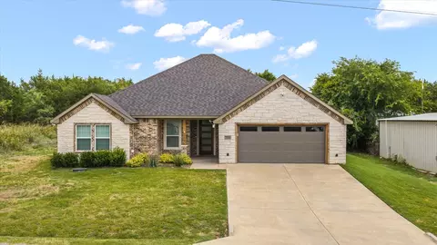 2309 Christine Dr, Granbury, TX 76048