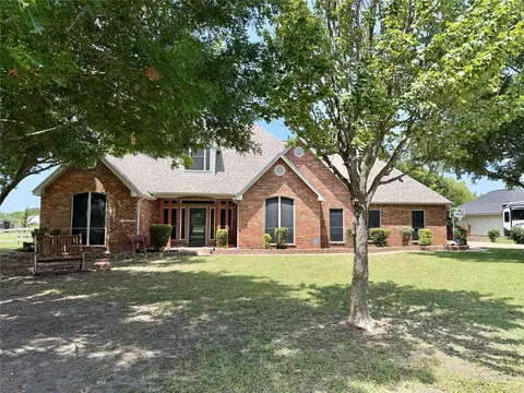 7830 Mavis Ave, Waxahachie, TX 75167