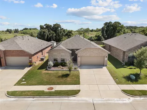 1201 Presidio Ln, Weatherford, TX 76087