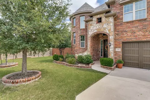 11901 Drummond Ln, Fort Worth, TX 76108