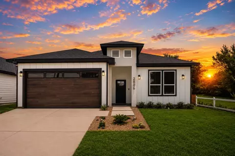 2806 Carter St, Dallas, TX 75210