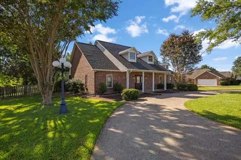 15050 Boaz Ln, Lindale, TX 75771