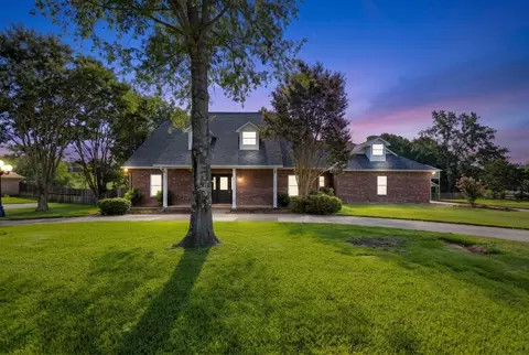 15050 Boaz Ln, Lindale, TX 75771