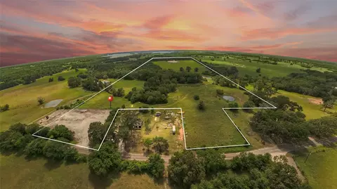 394 Lcr 832, Donie, TX 75838