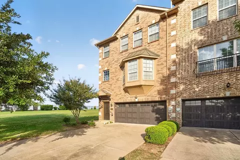 7880 Oxer Dr, Irving, TX 75063